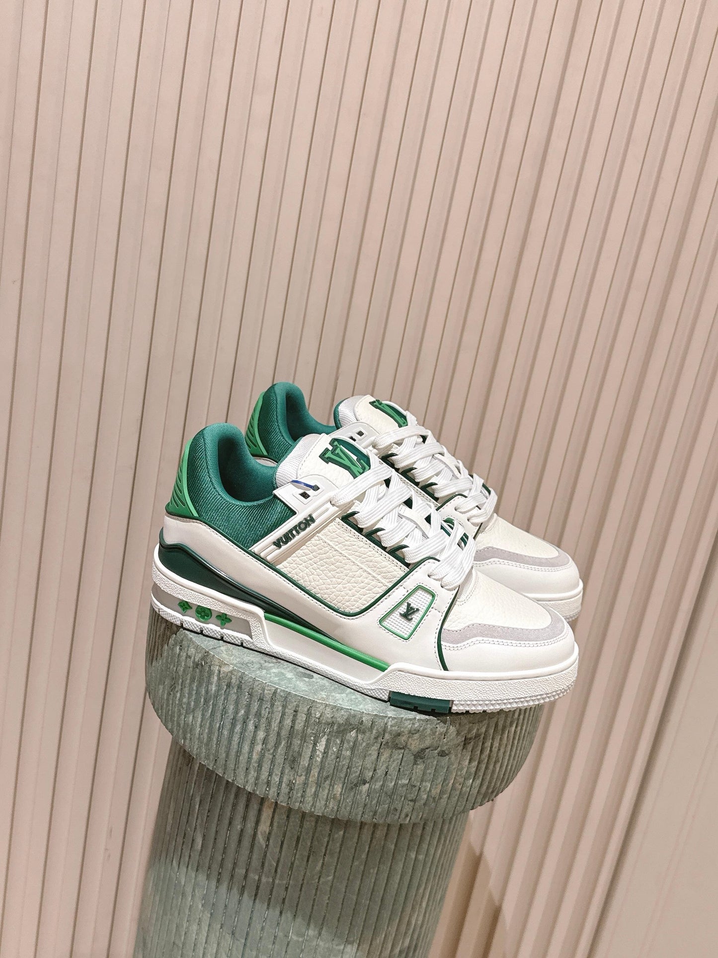 Lv Trainers Sneaker