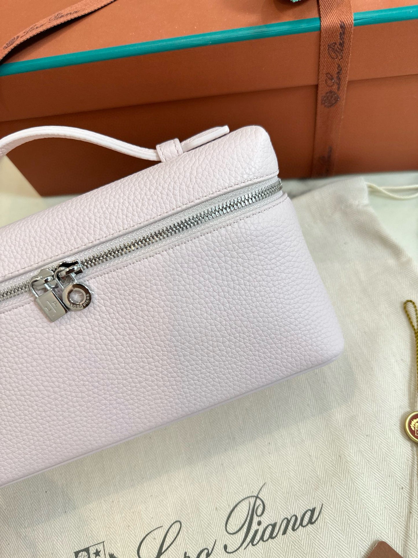 Loro Piana Extra Pocket L19