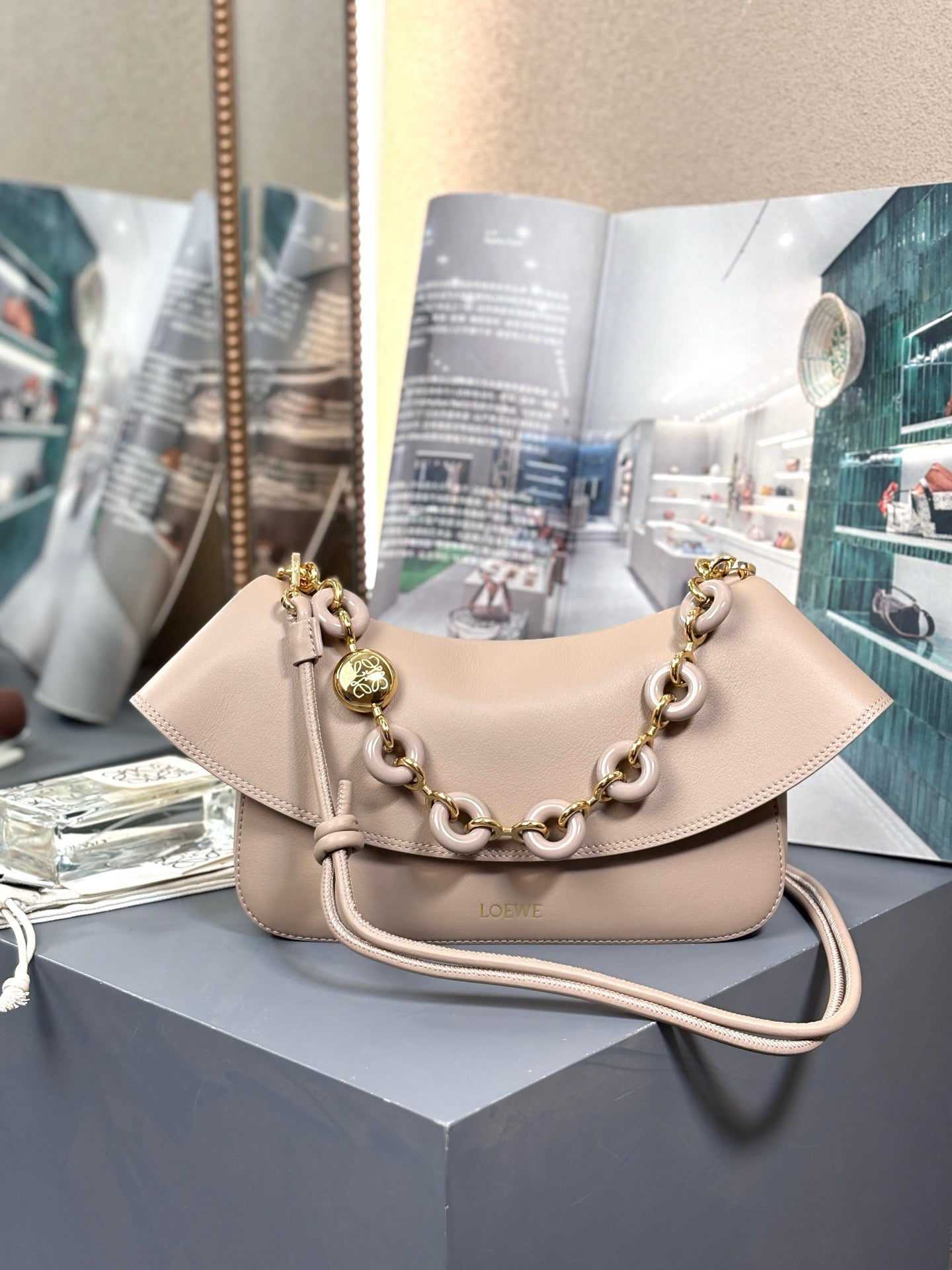 Loewe Medium Ola