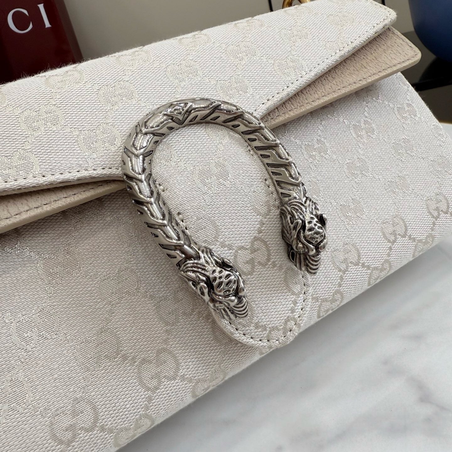 Dionysus Medium Shoulder