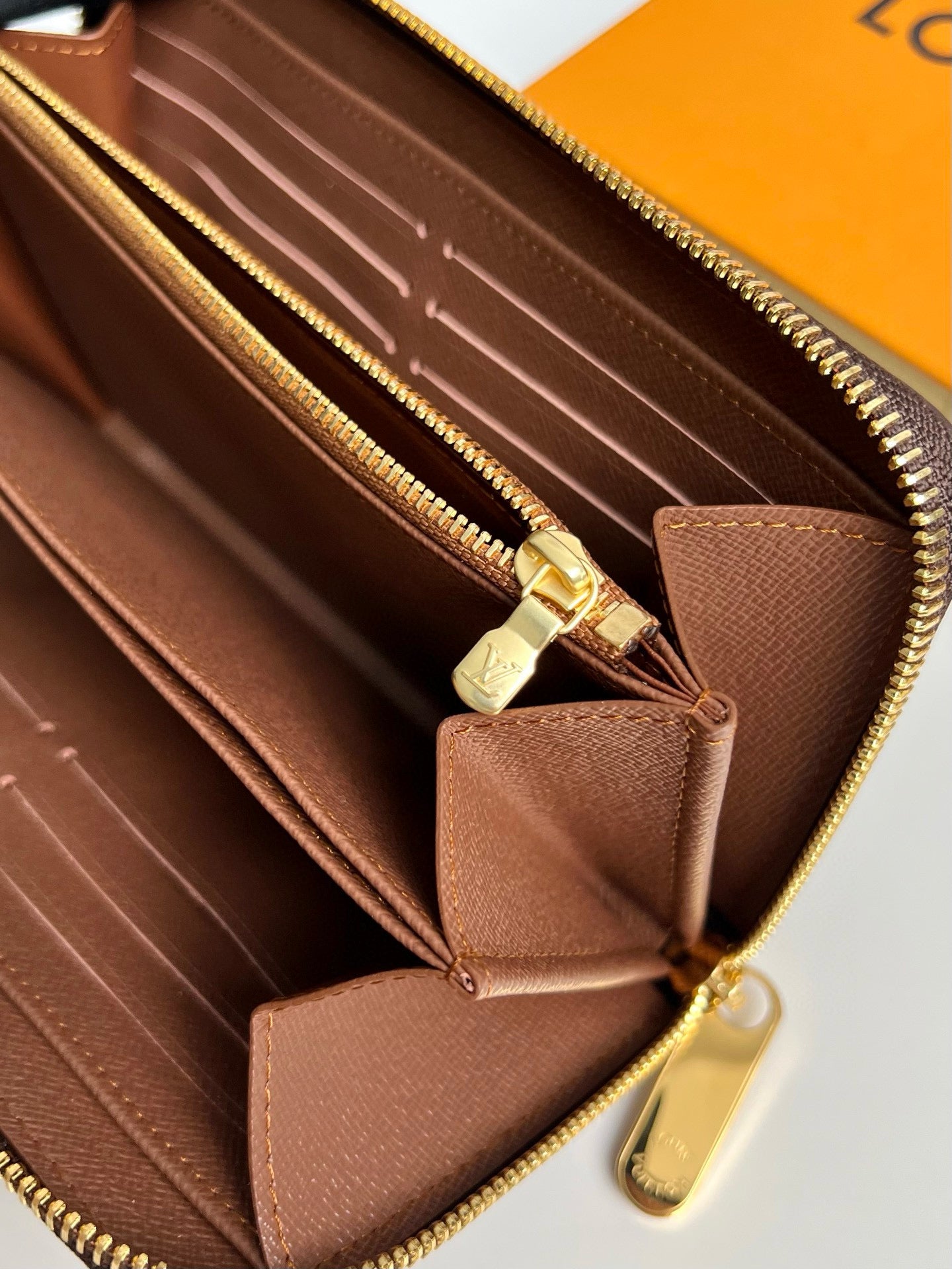 Louis Vuitton Zippy Wallet