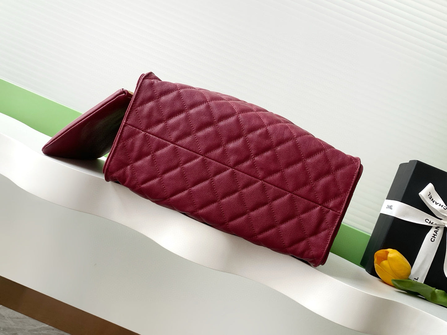 Large 25 Handbag