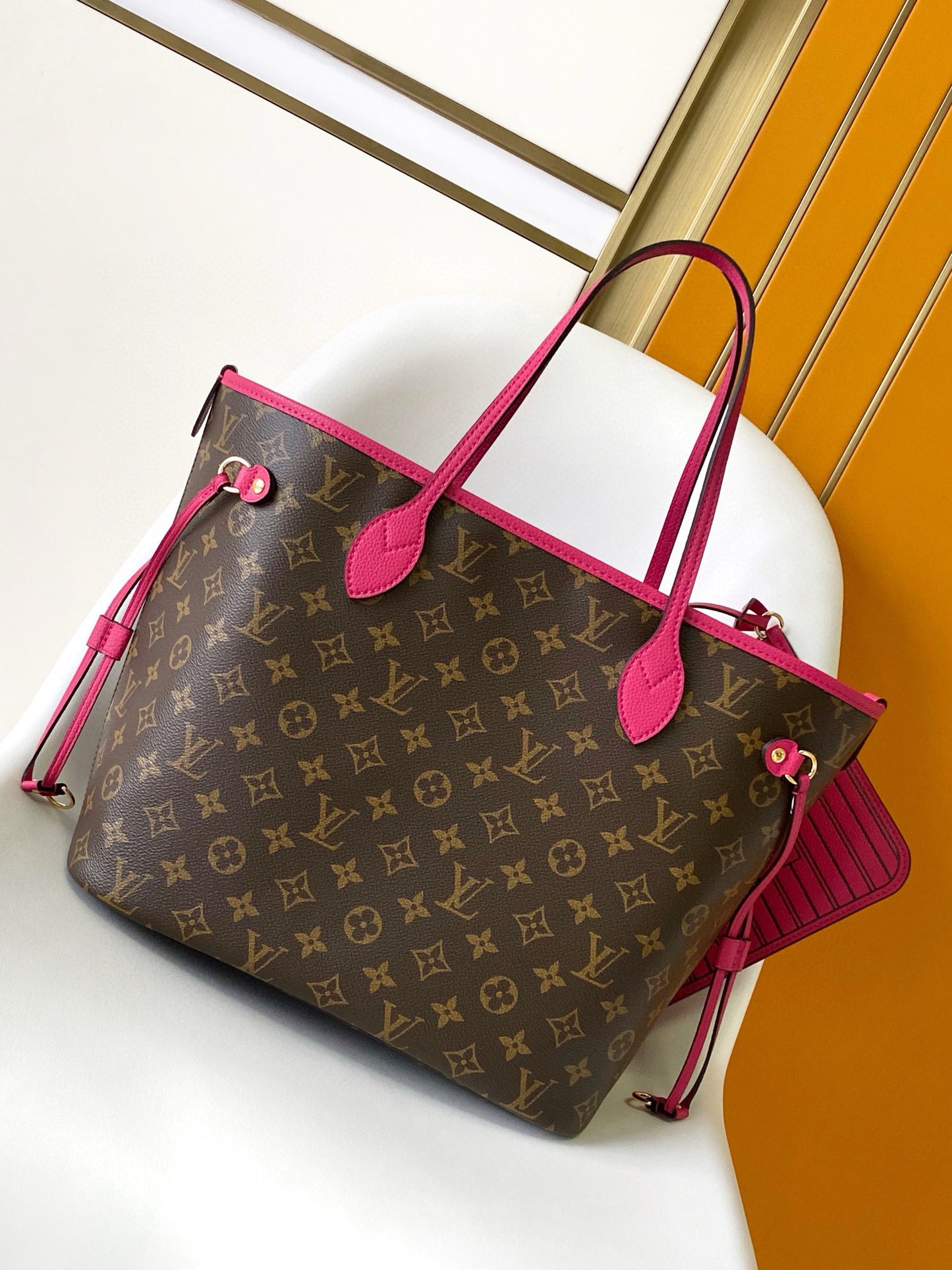 Louis Vuitton Neverfull Indside Out MM