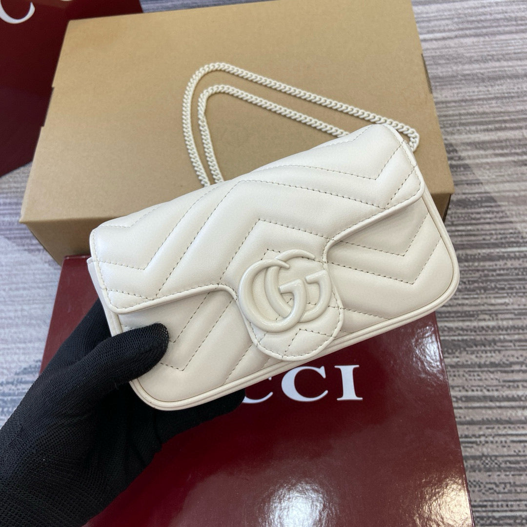 Gucci GG Marmont Super Mini