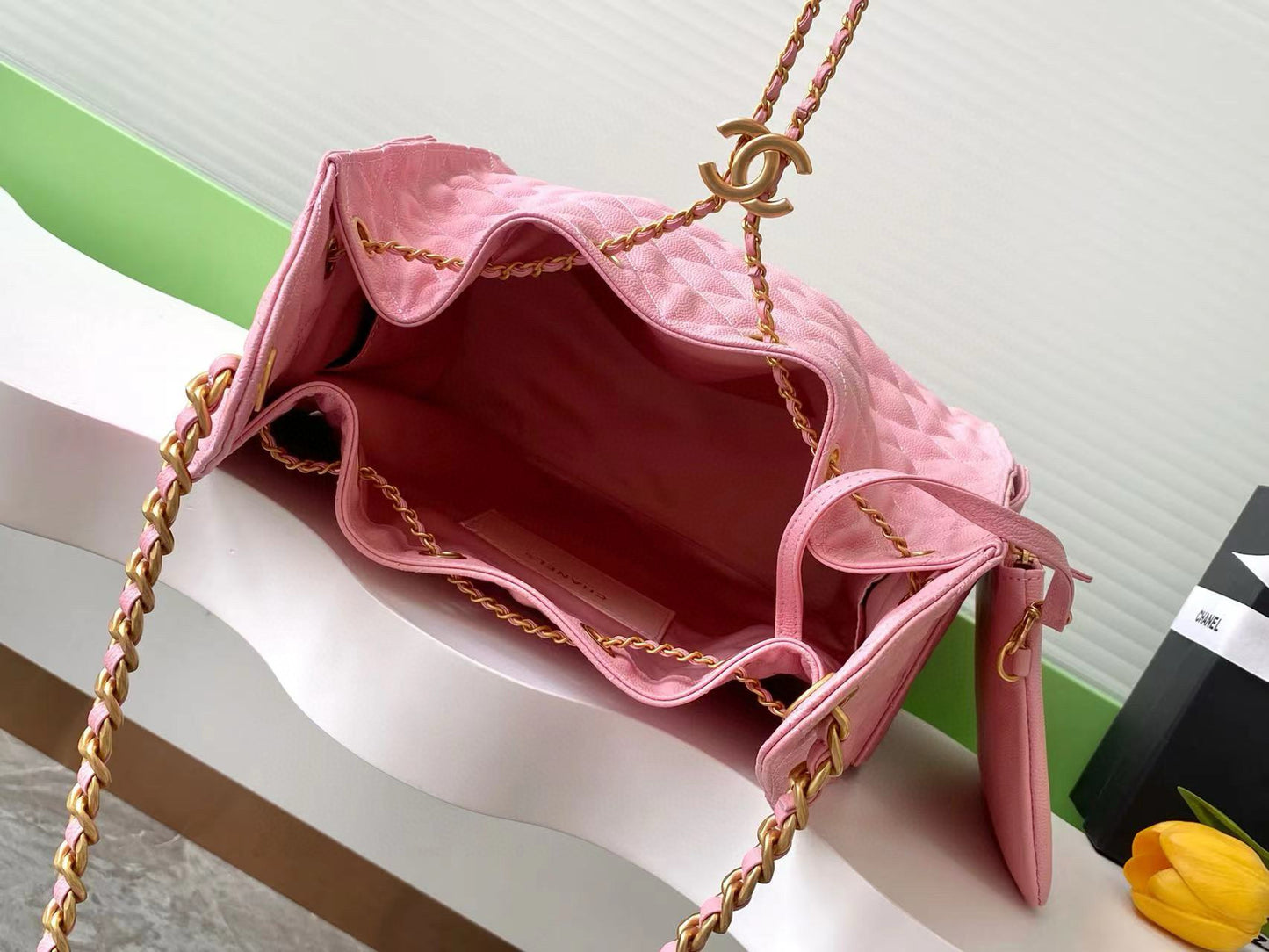 Large 25 Handbag