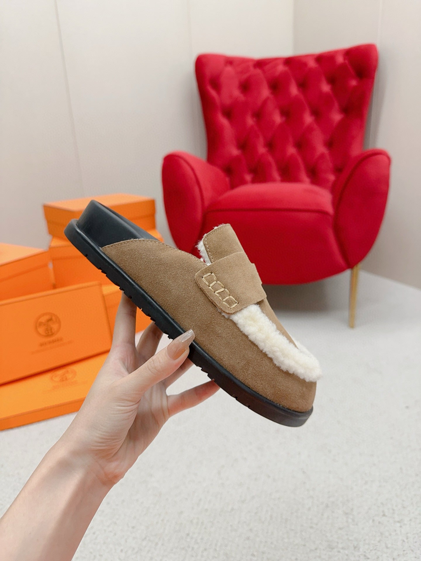 Hermes Slipper