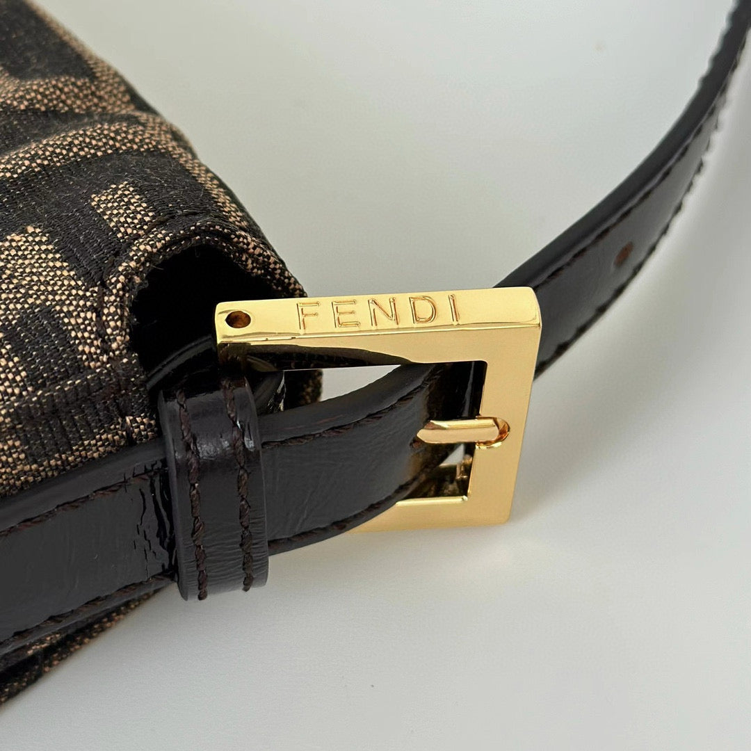 Fendi FF Baguette