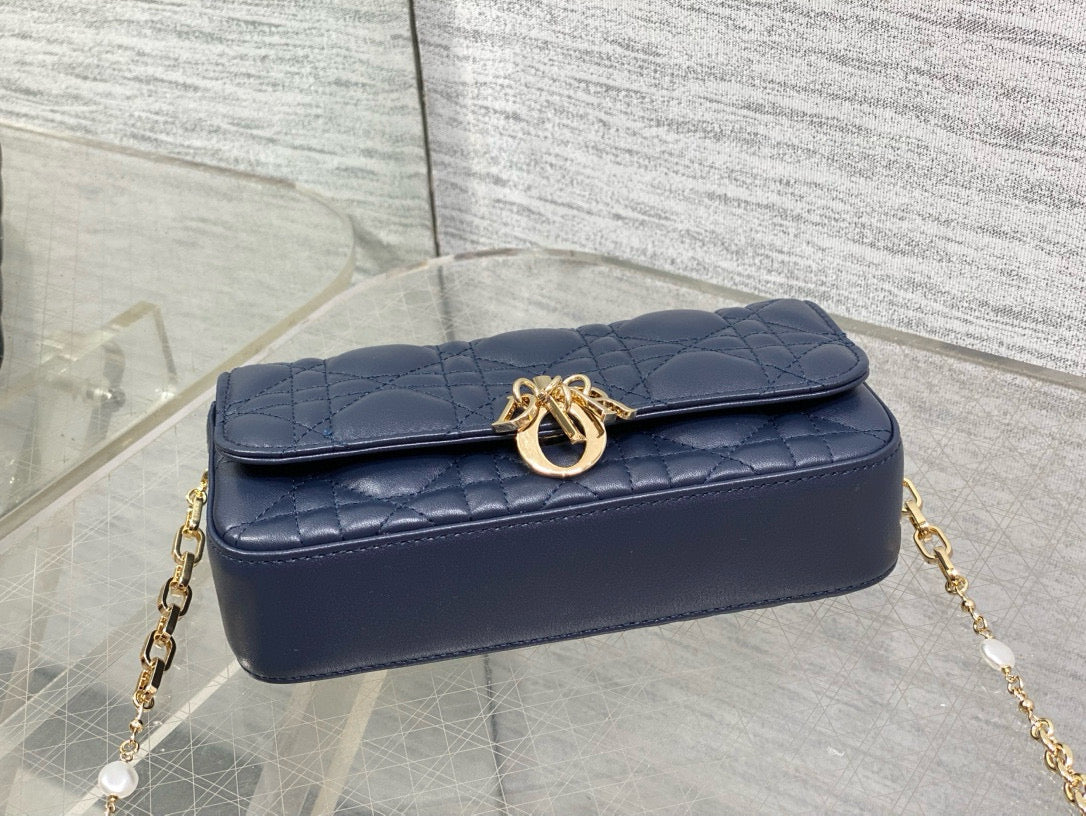 Talk Pouch Phone