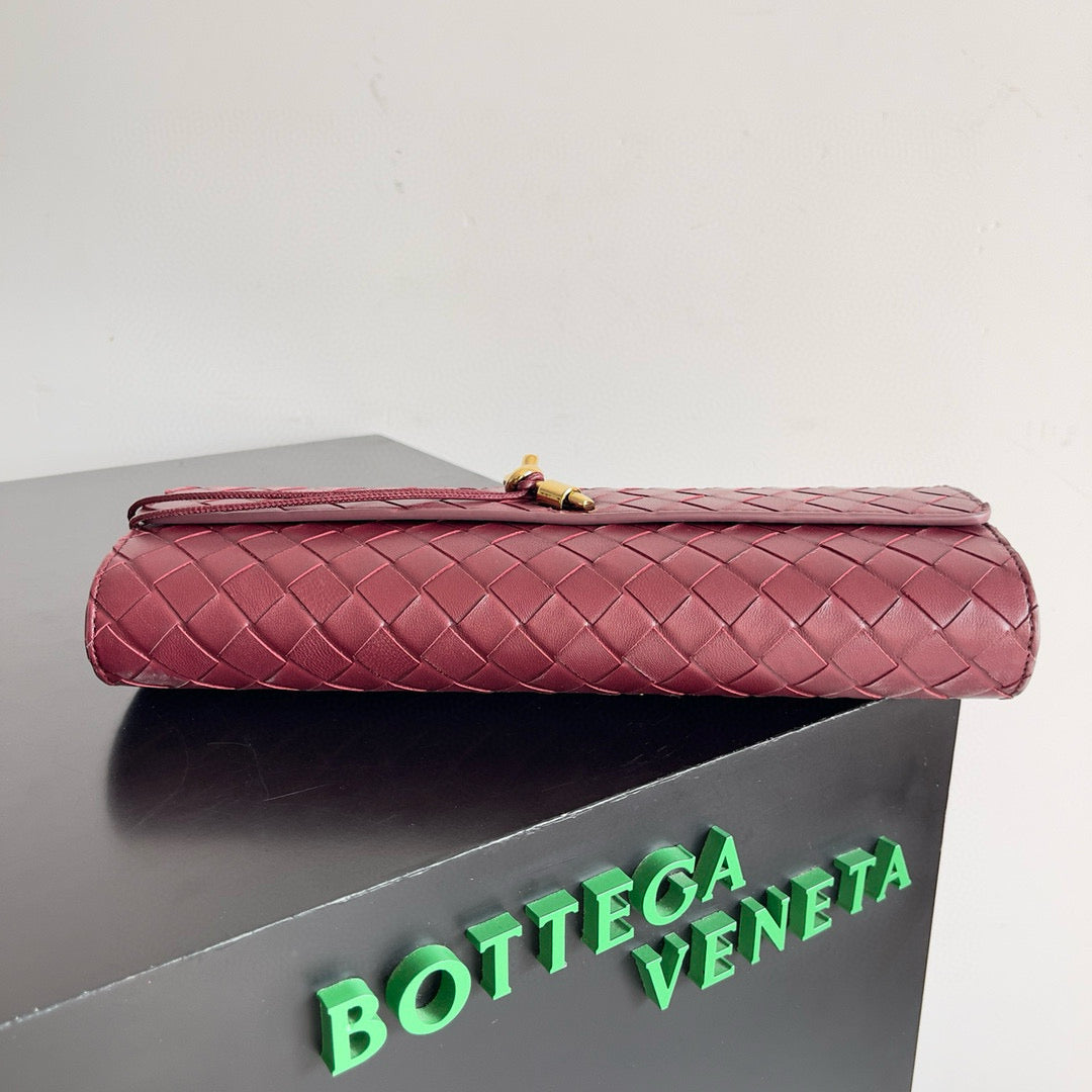 Bottega Veneta Andiamo Clutch