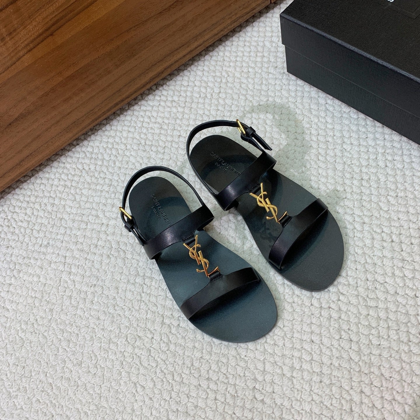 New Sandal