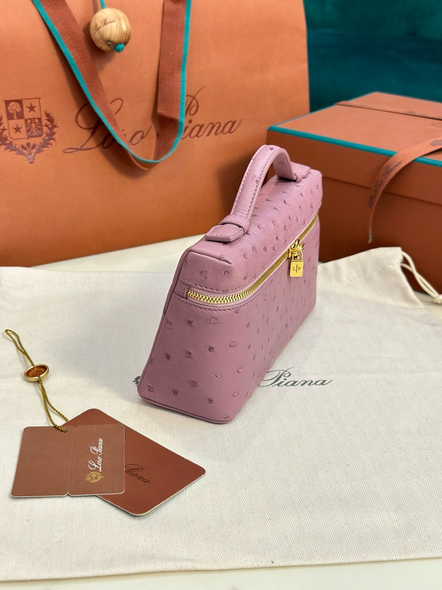 Loro Piana Extra Pocket L19 Ostrich