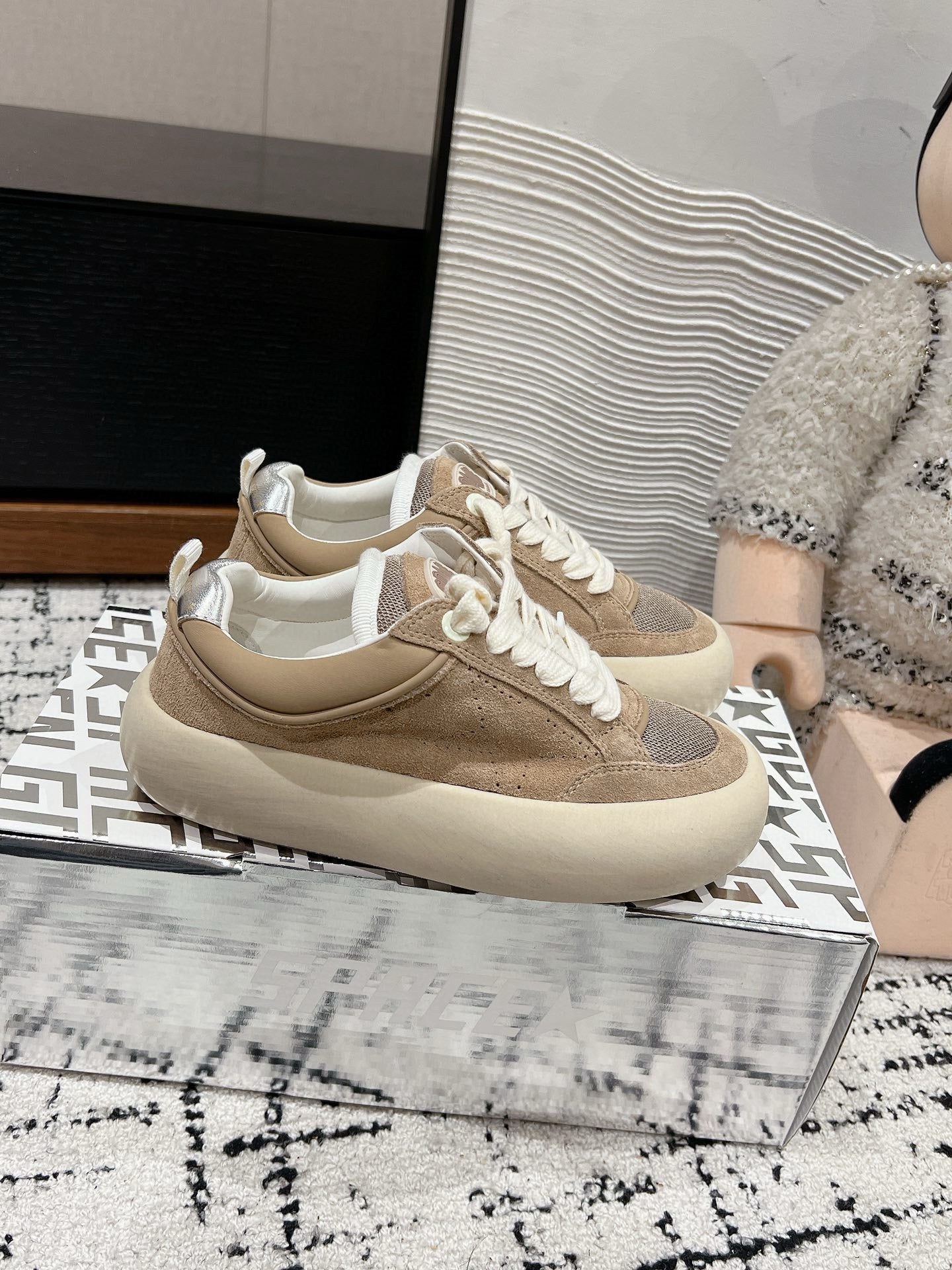 Golden Goose Sneaker