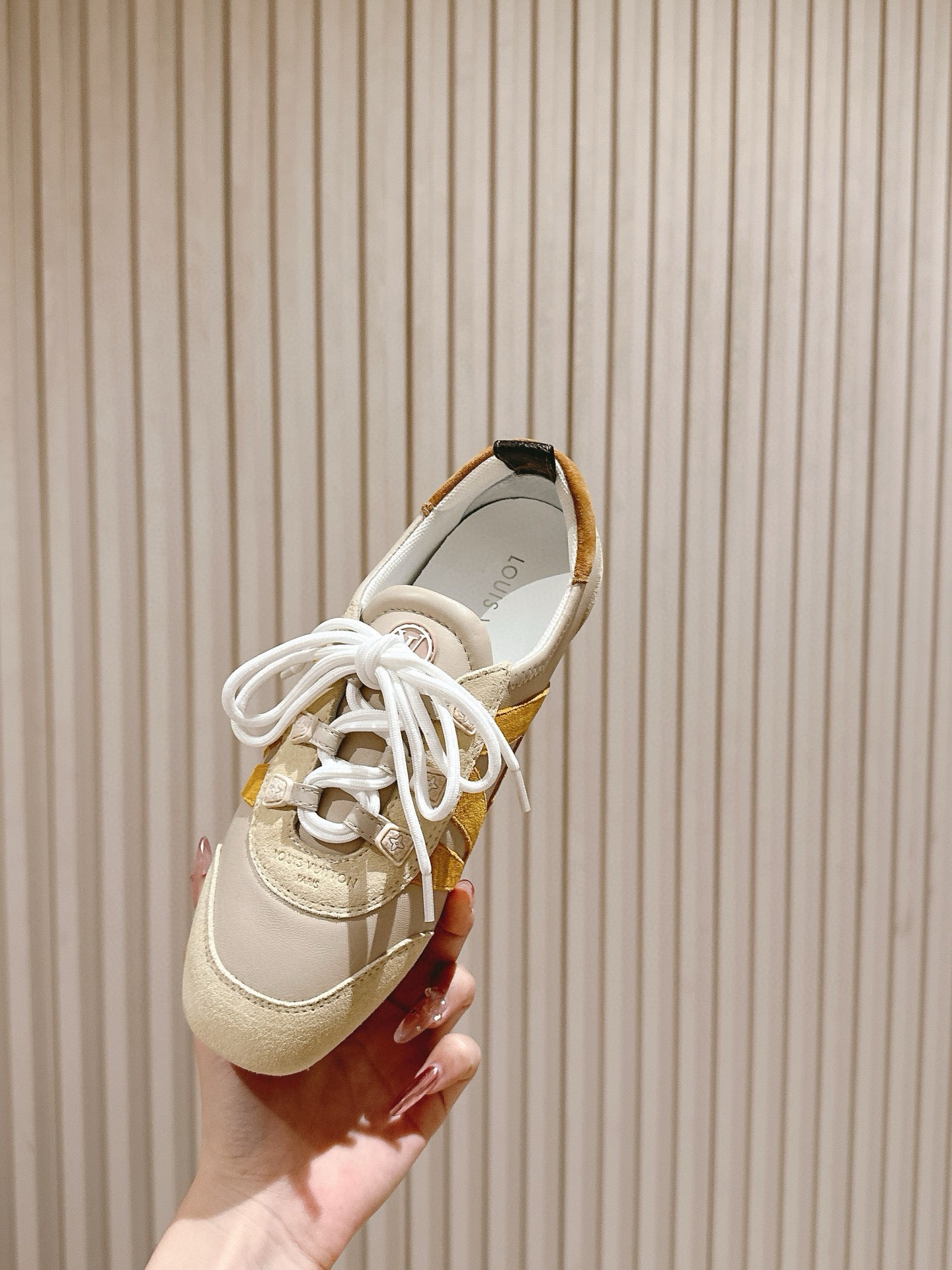 Sneakerina