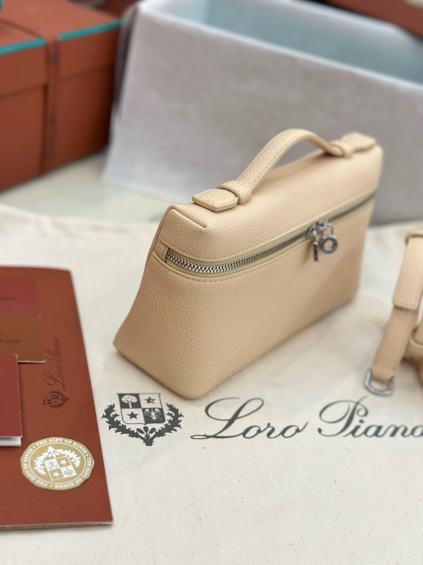 Loro Piana Extra Pocket L19