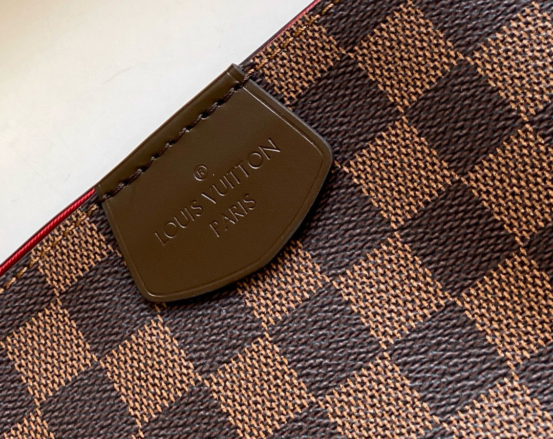 Louis Vuitton Graceful Pm