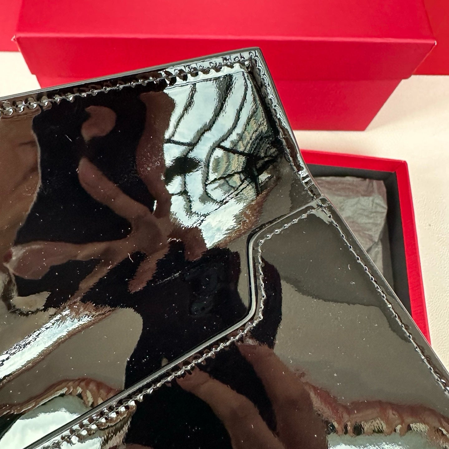 Yves Saint Laurent Uptown Pouch In Patent Leather