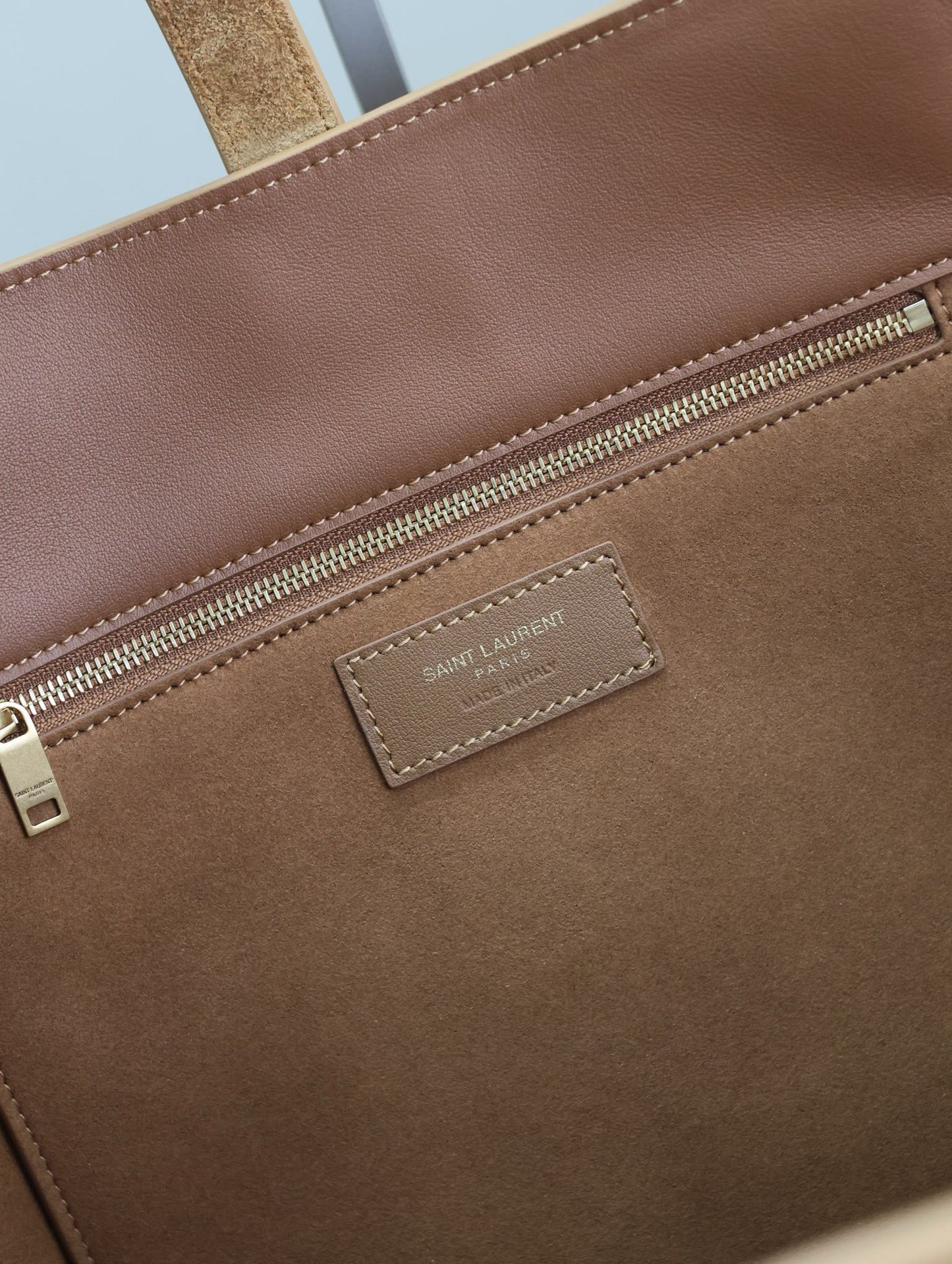 Yves Saint Laurent Le 5 A 7 Bea