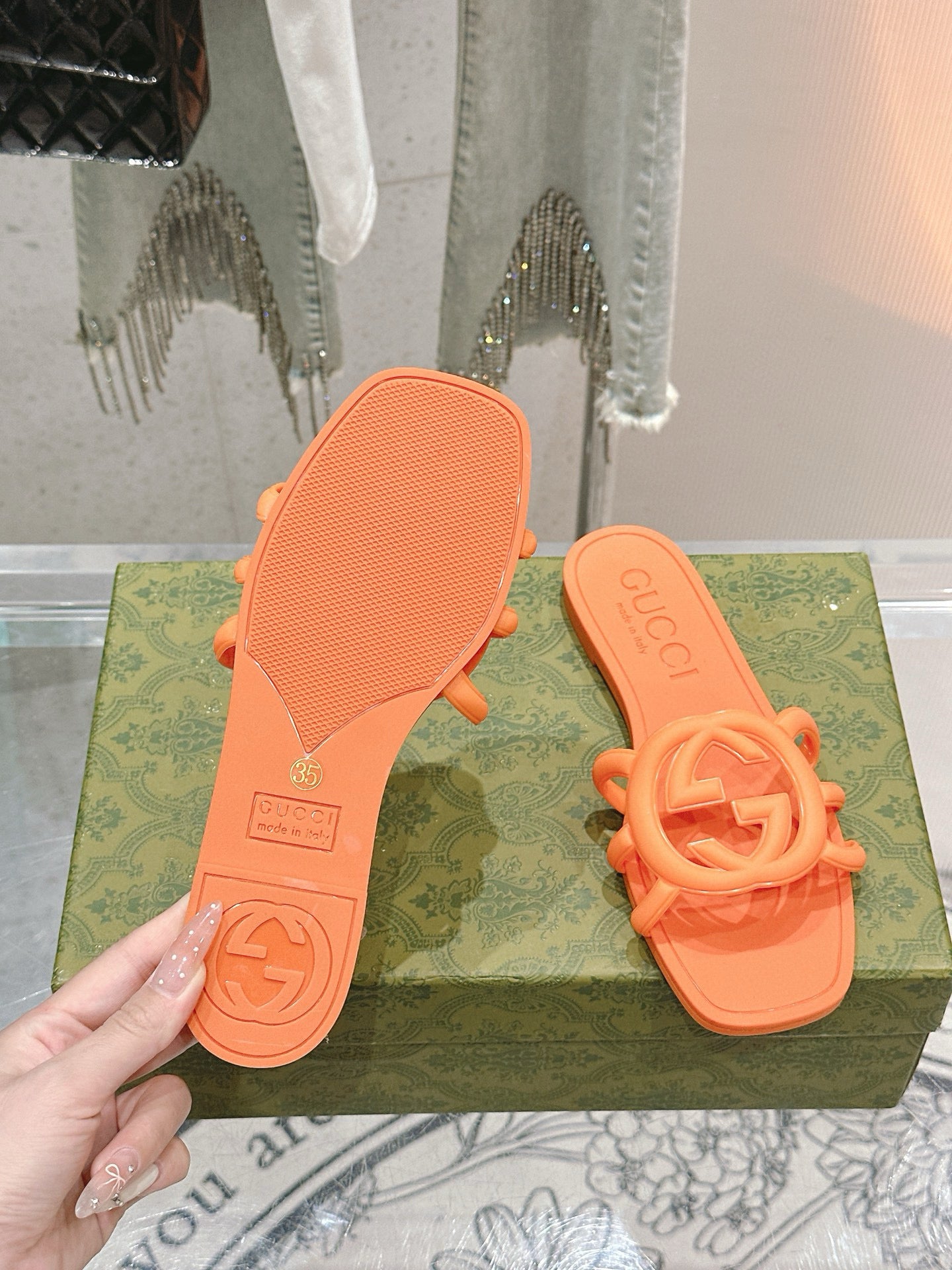 Interlocking G Slide Sandal