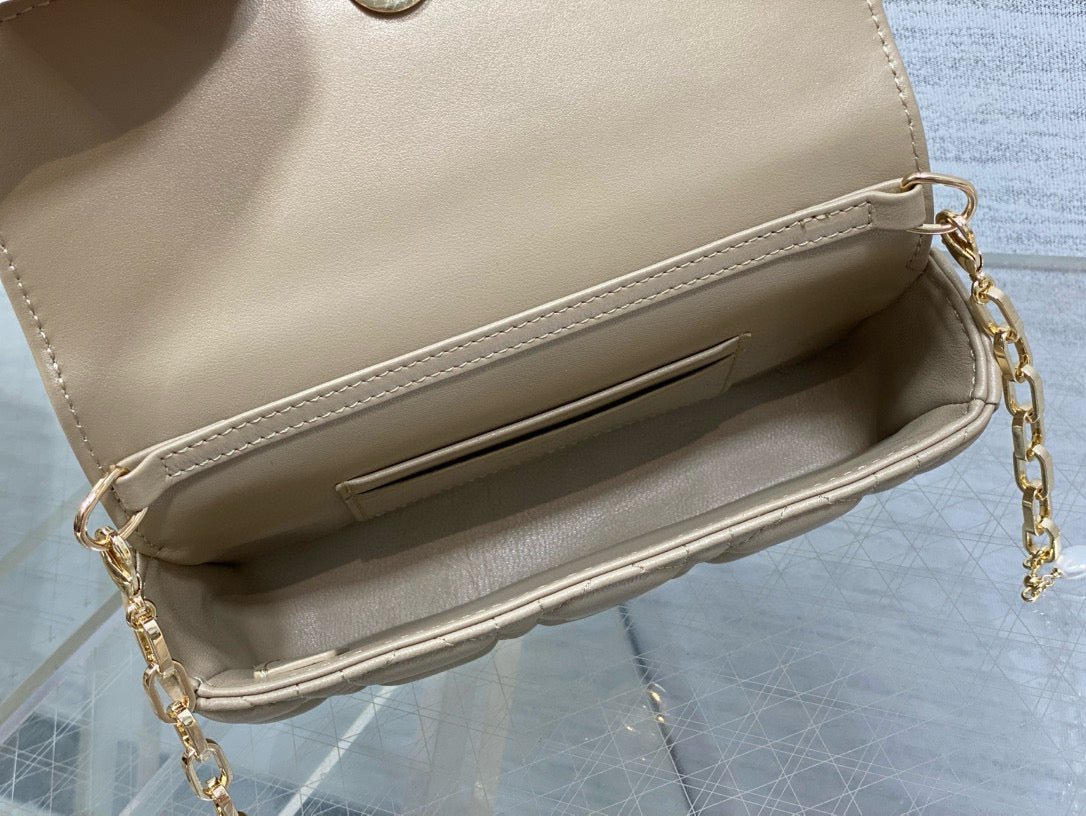 Talk Pouch Phone