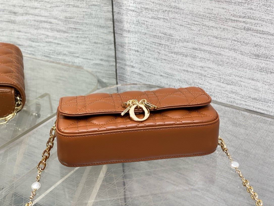 Talk Pouch Phone