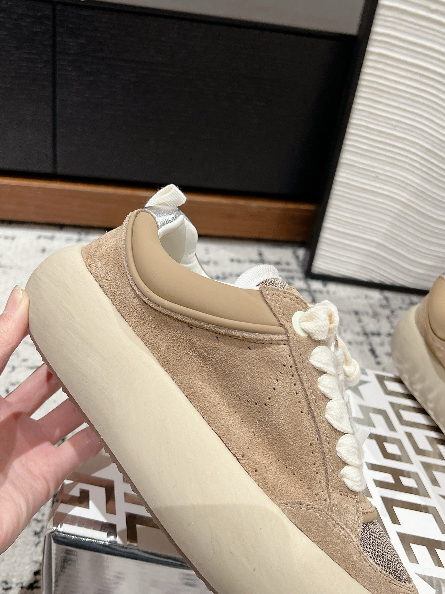 Golden Goose Sneaker