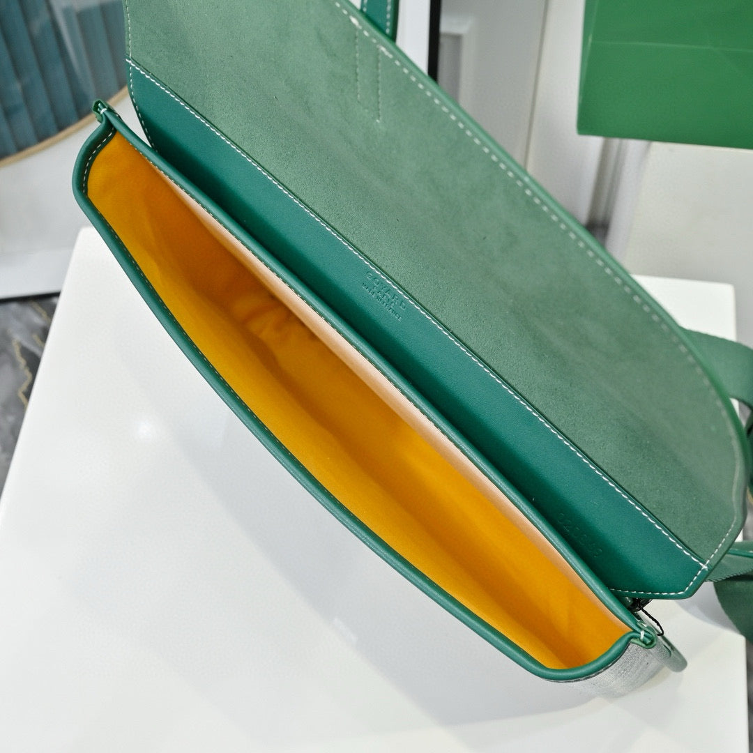 Gyrd Coursıer Messenger