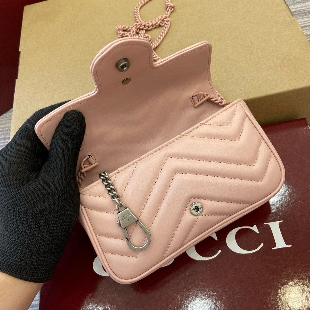 Gucci GG Marmont Super Mini