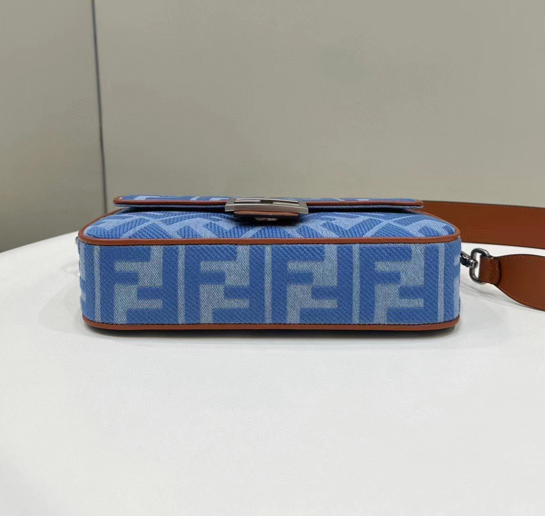 Fendi Baguette