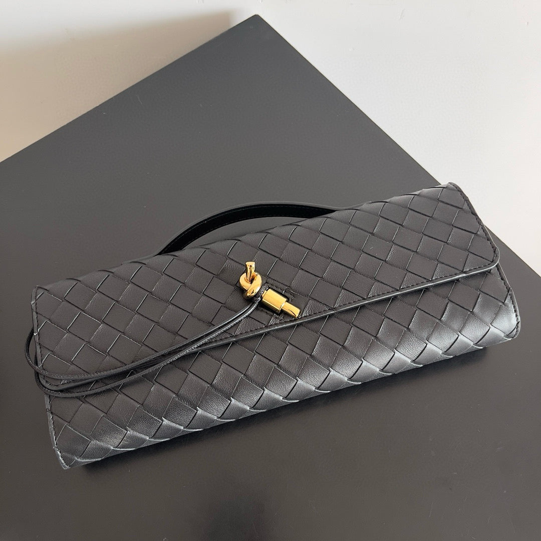 Bottega Veneta Andiamo Clutch