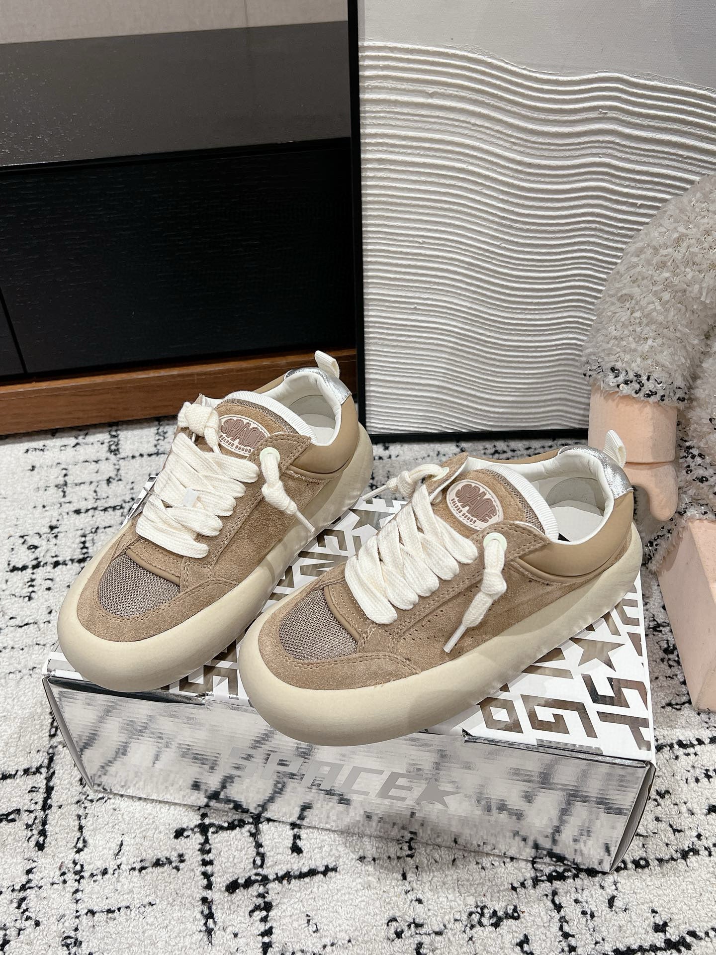 Golden Goose Sneaker