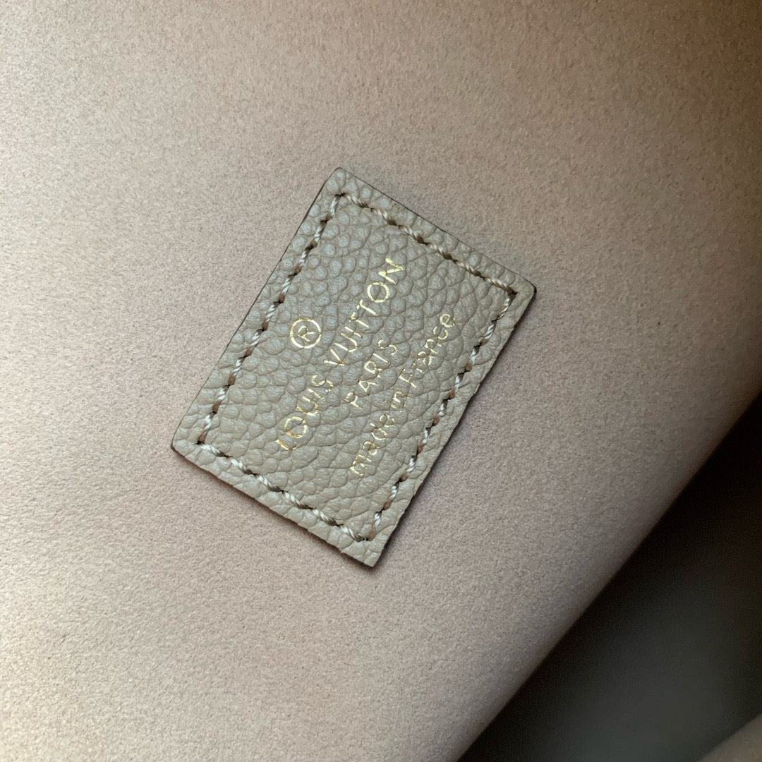 Louis Vuitton Loop Hobo