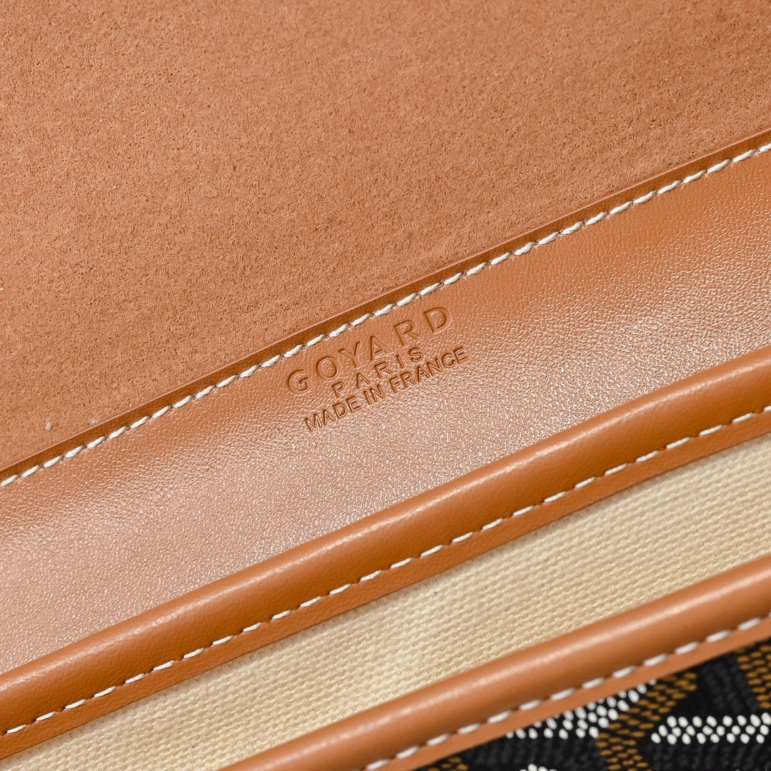 Gyrd Coursıer Messenger