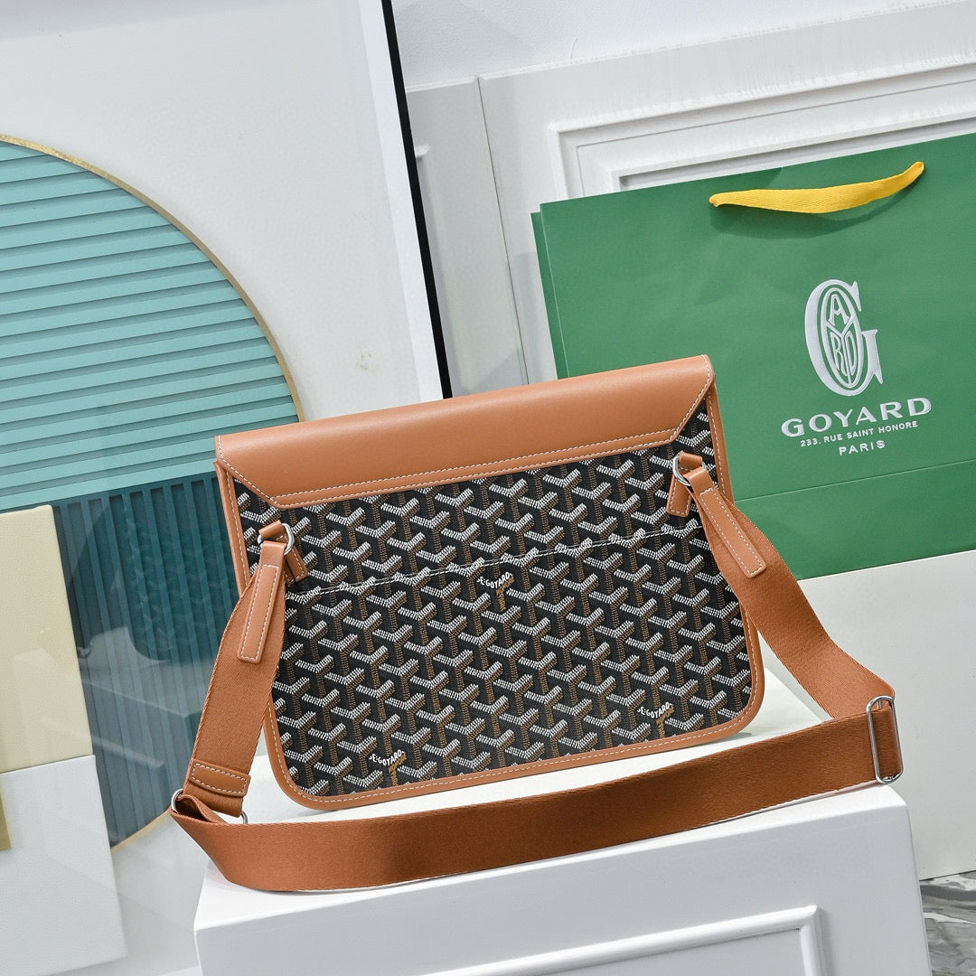 Gyrd Coursıer Messenger