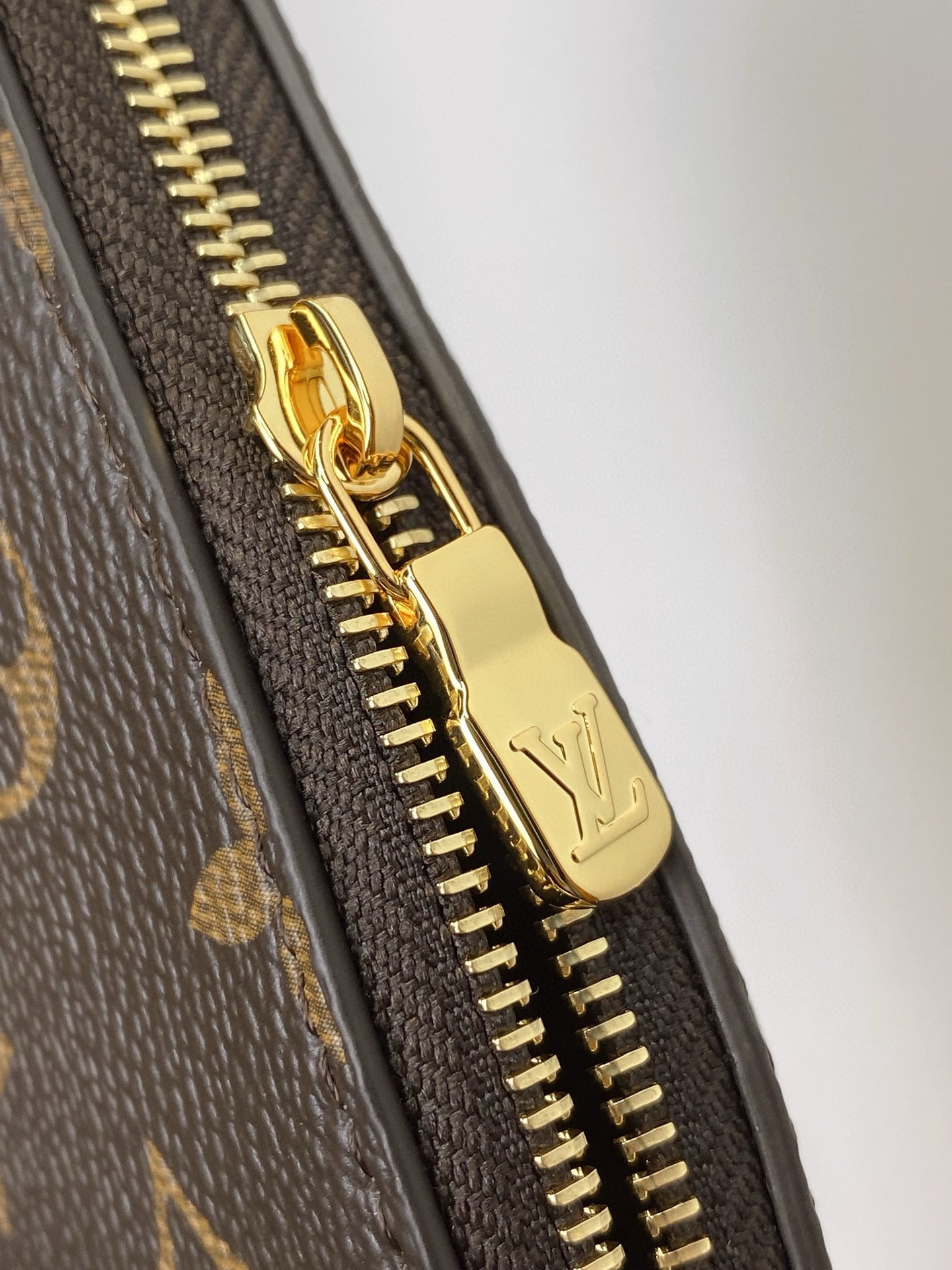 Cosmetic Pm Pouch