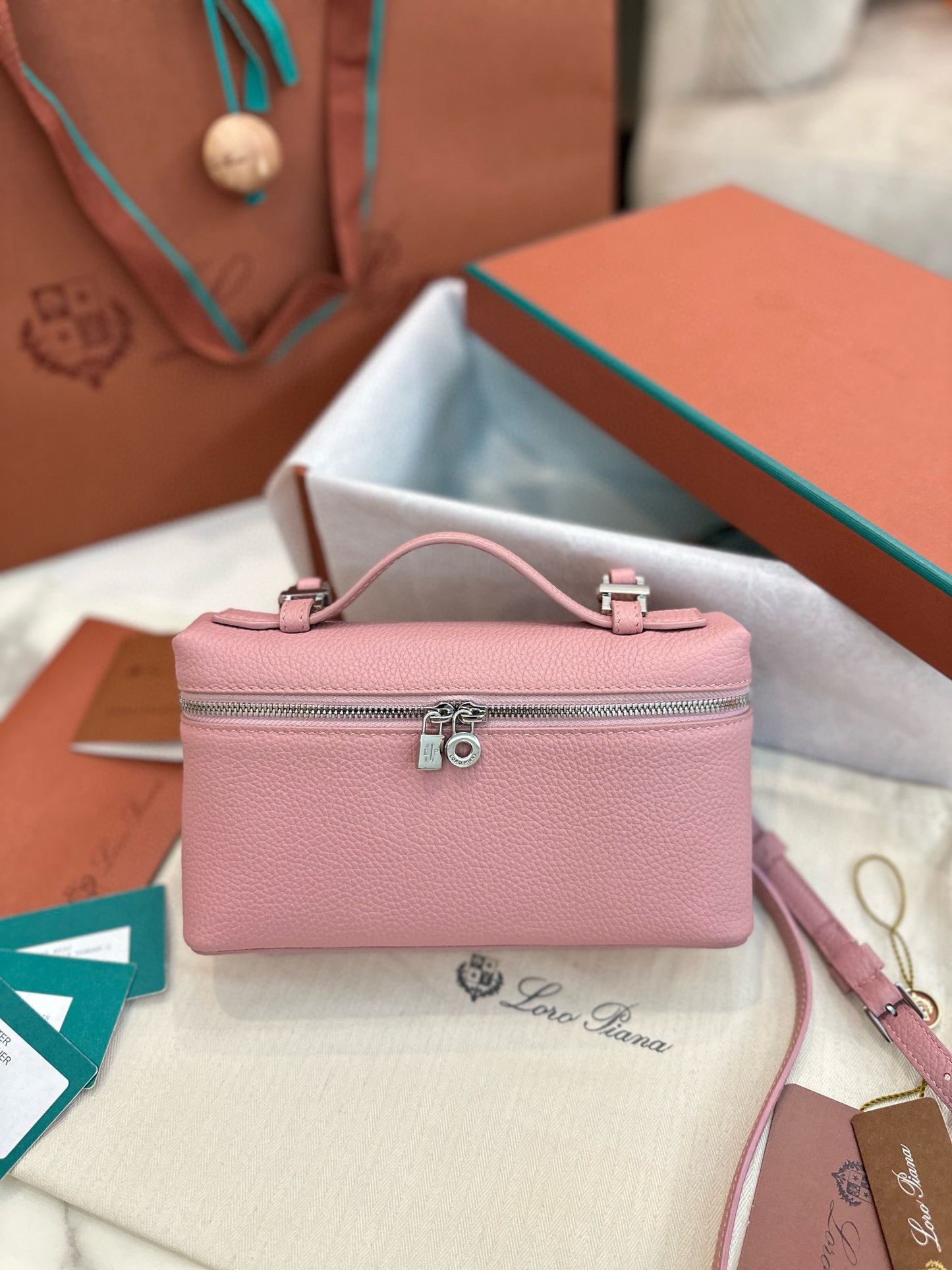 Loro Piana Extra Pocket L19