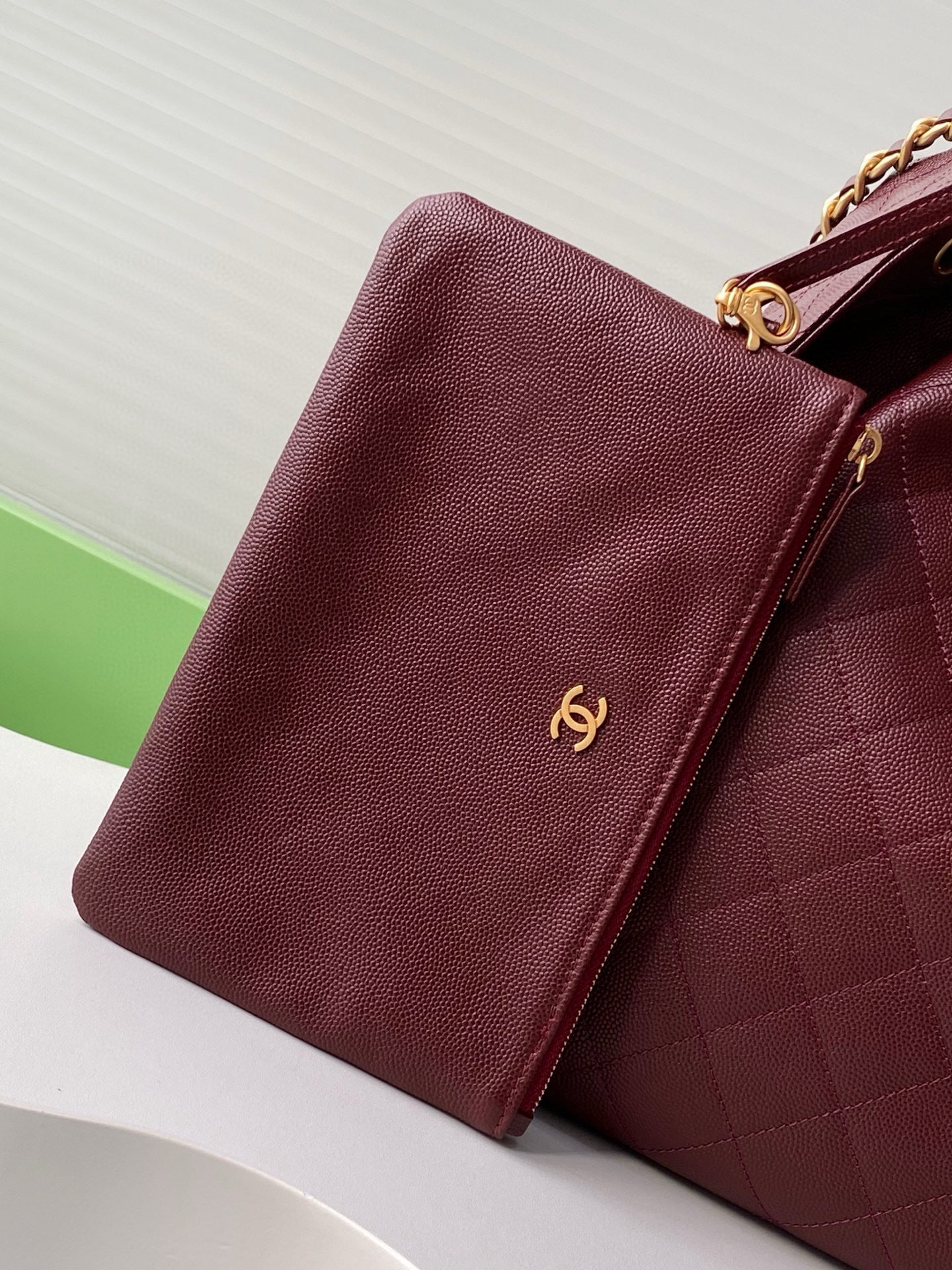 Large 25 Handbag