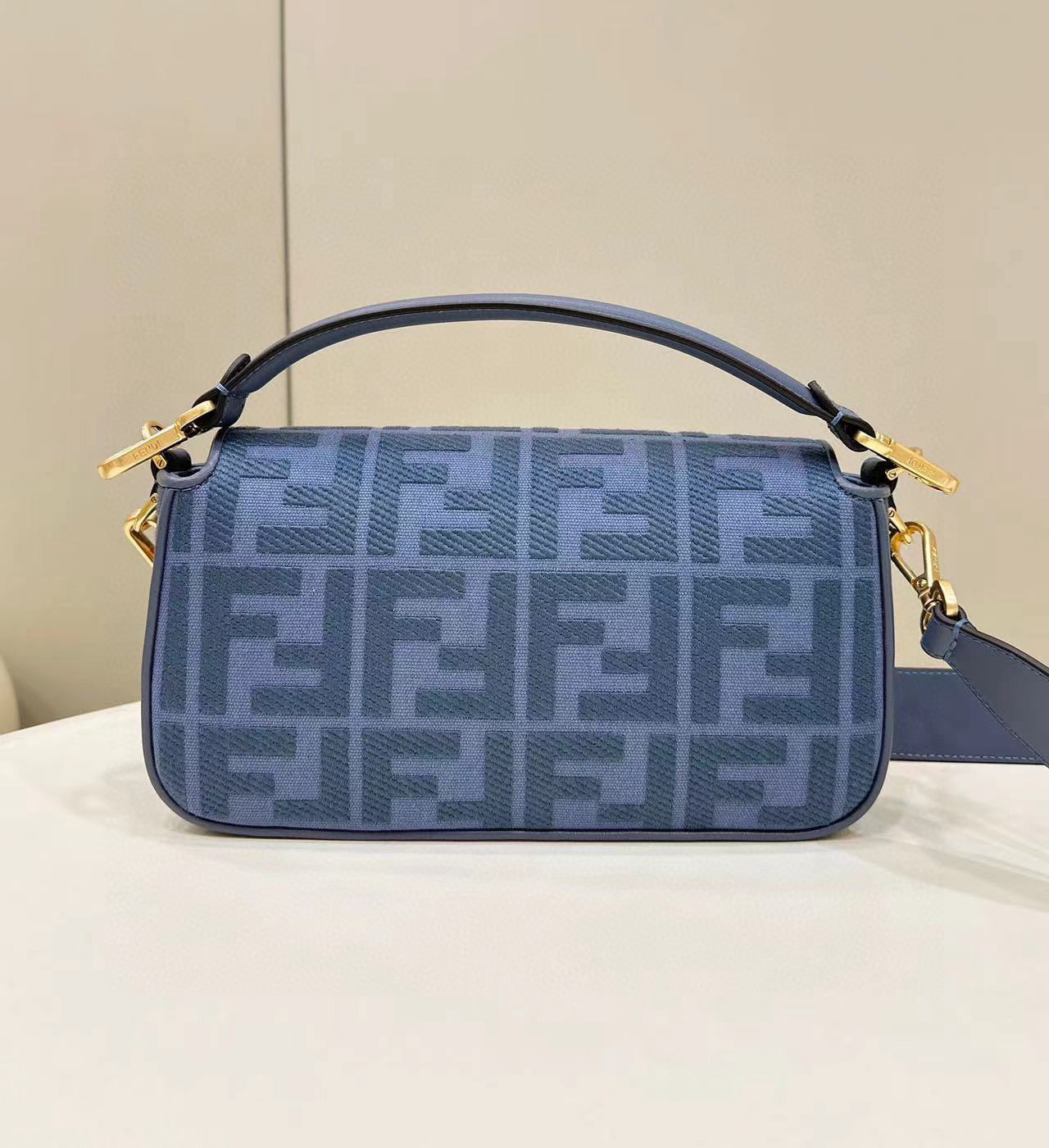 Fendi Baguette