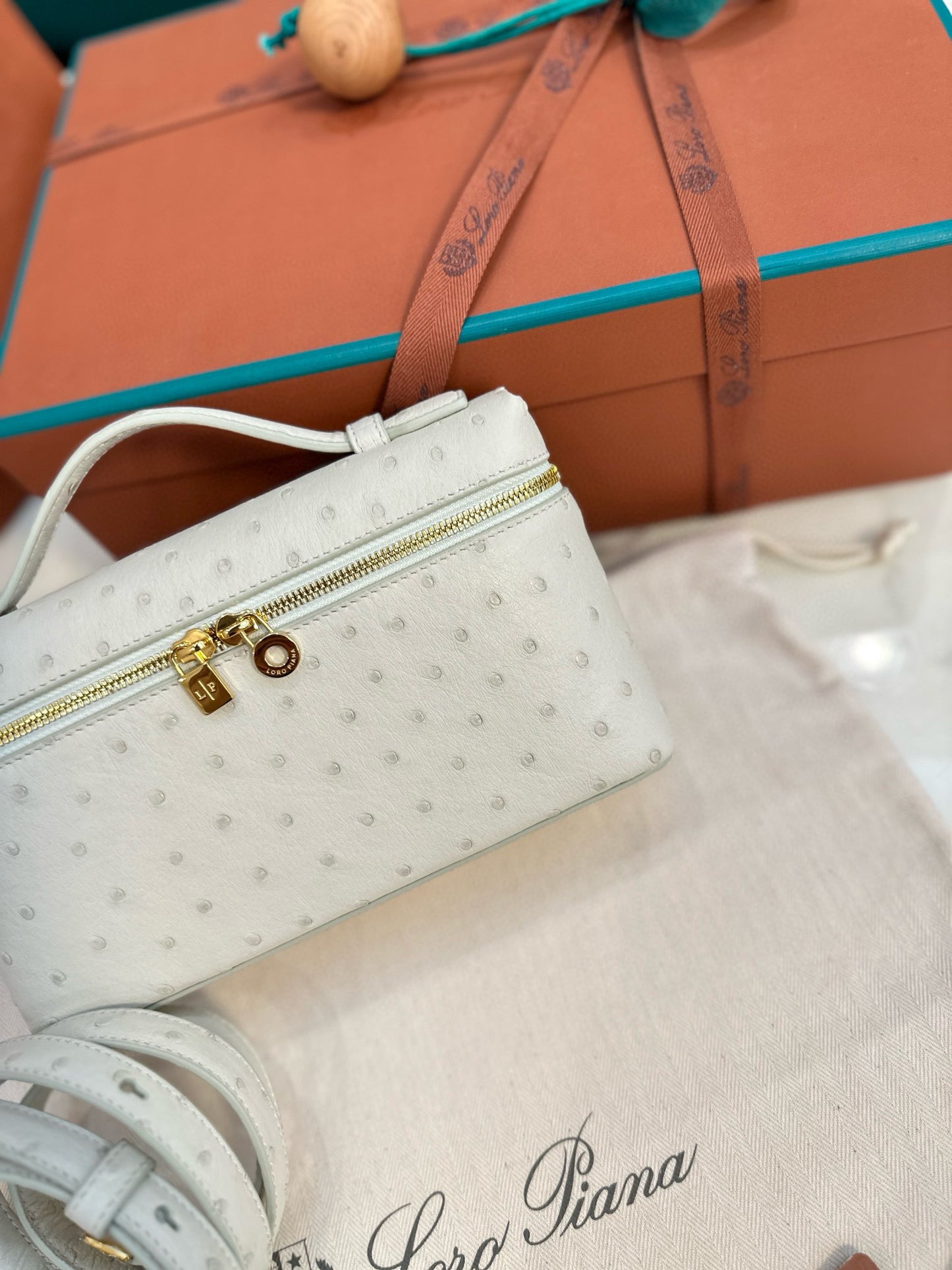 Loro Piana Extra Pocket L19 Ostrich