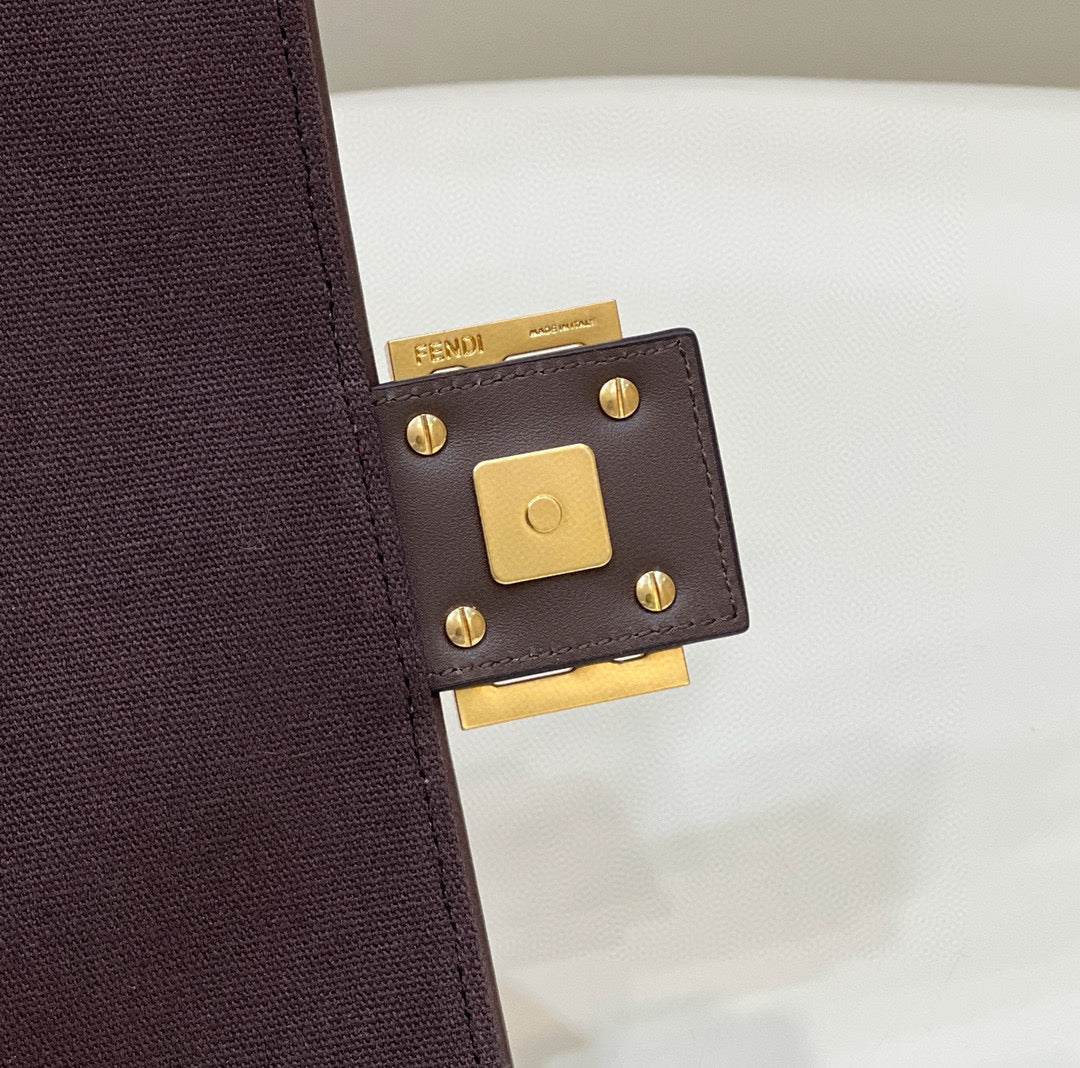 Fendi Baguette