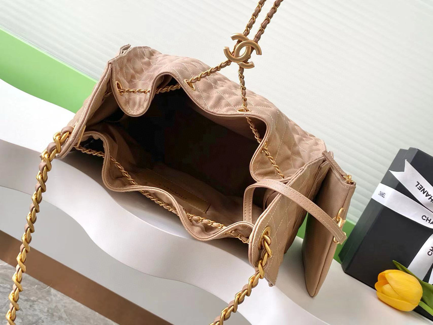 Large 25 Handbag