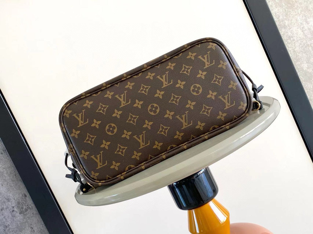 Louis Vuitton Neverfull Indside Out MM