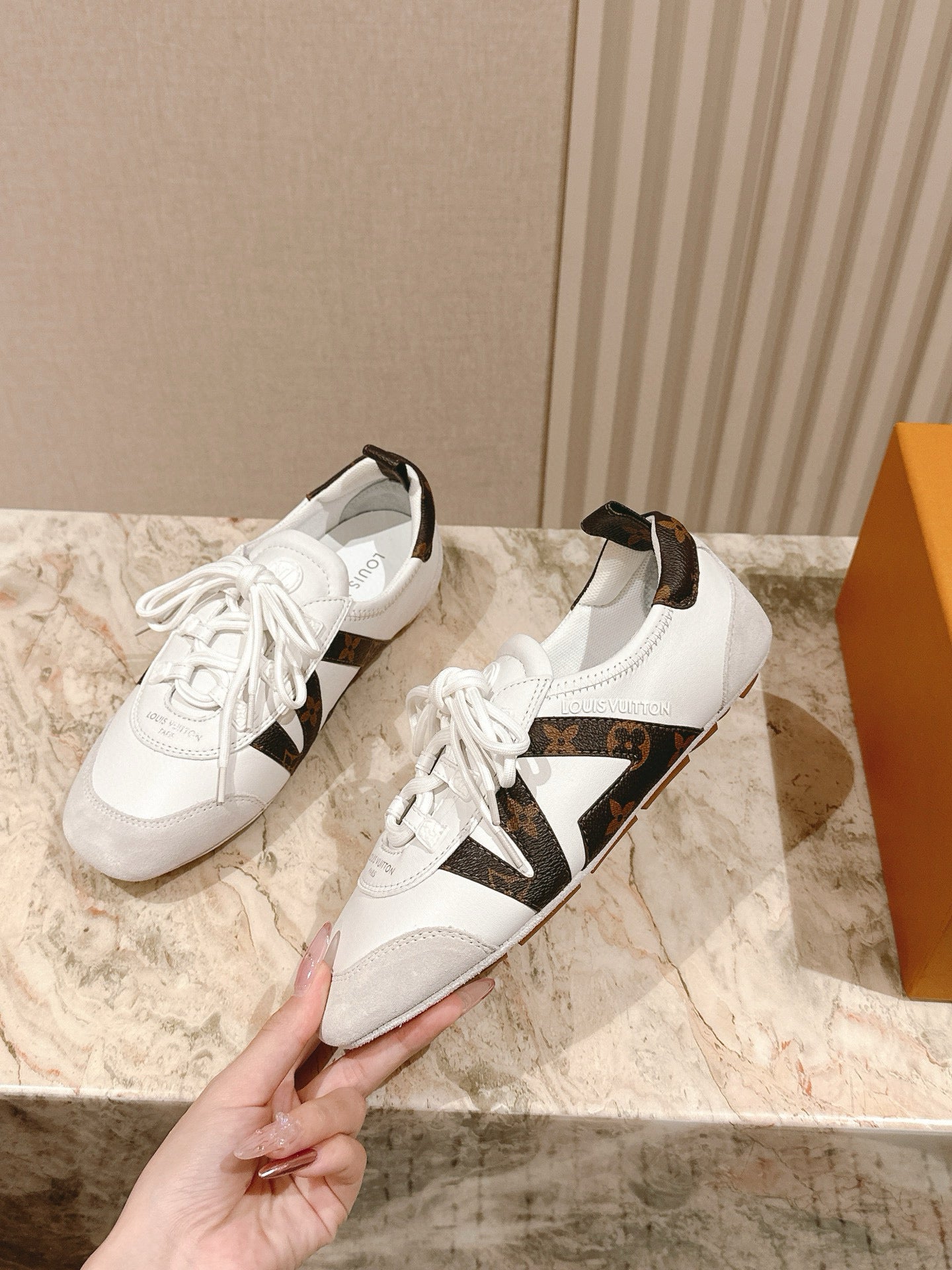 Sneakerina