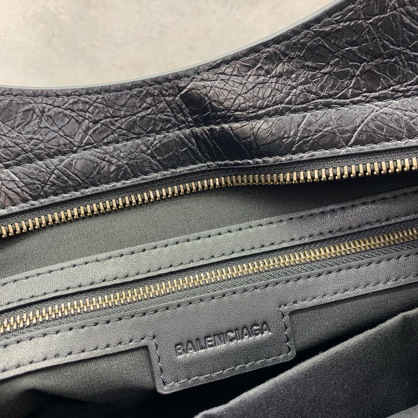 Blenciaga Le City Medium