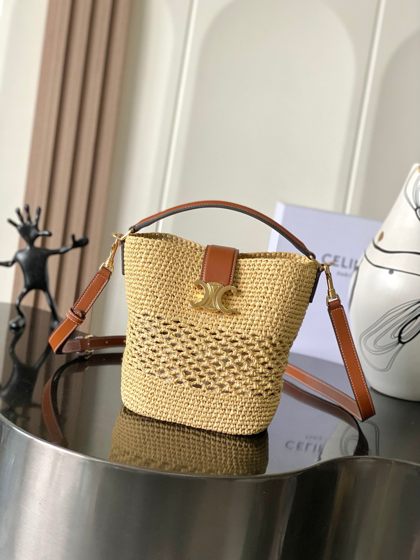 Small Louıse Bucket