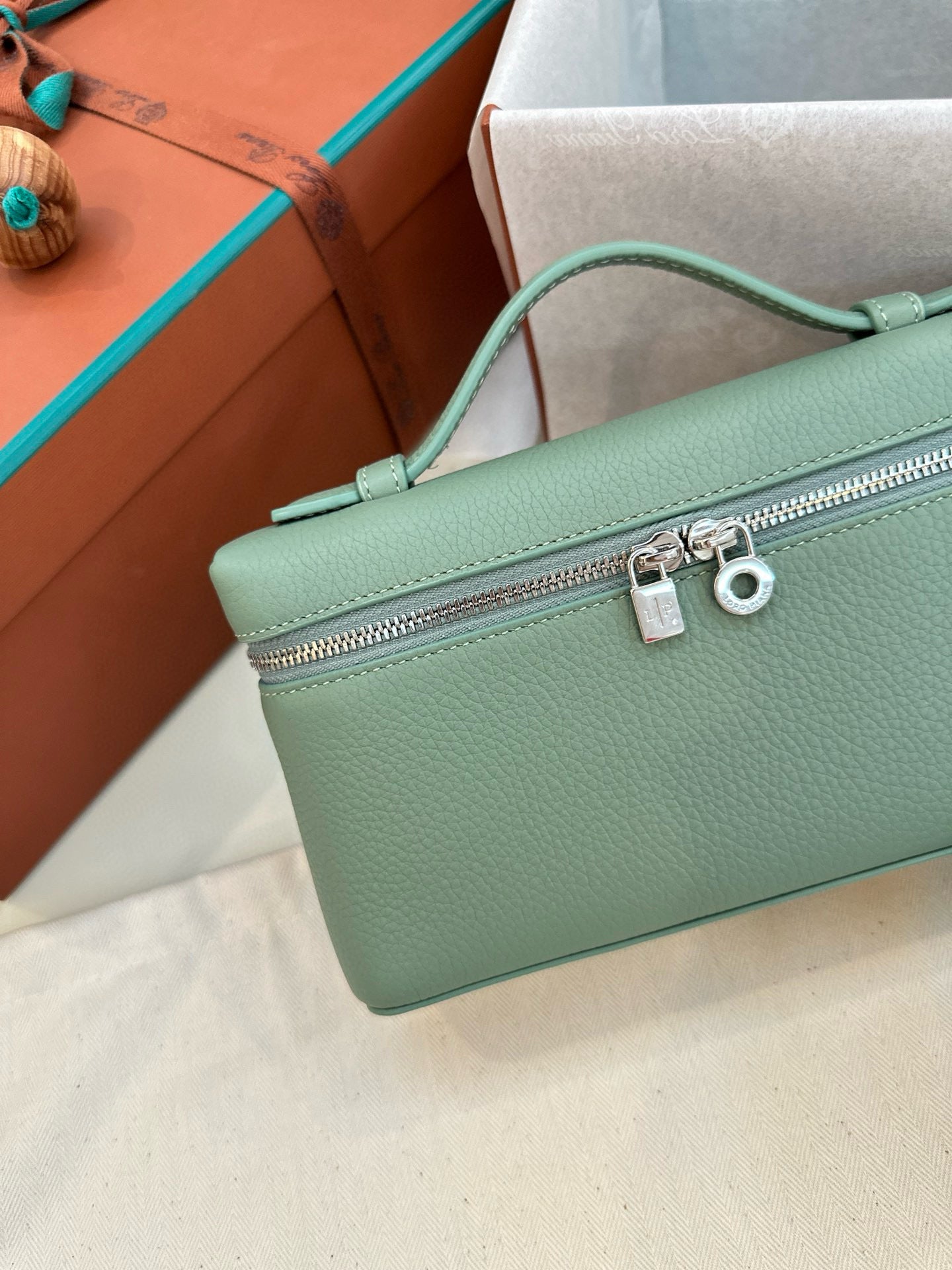 Loro Piana Extra Pocket L19