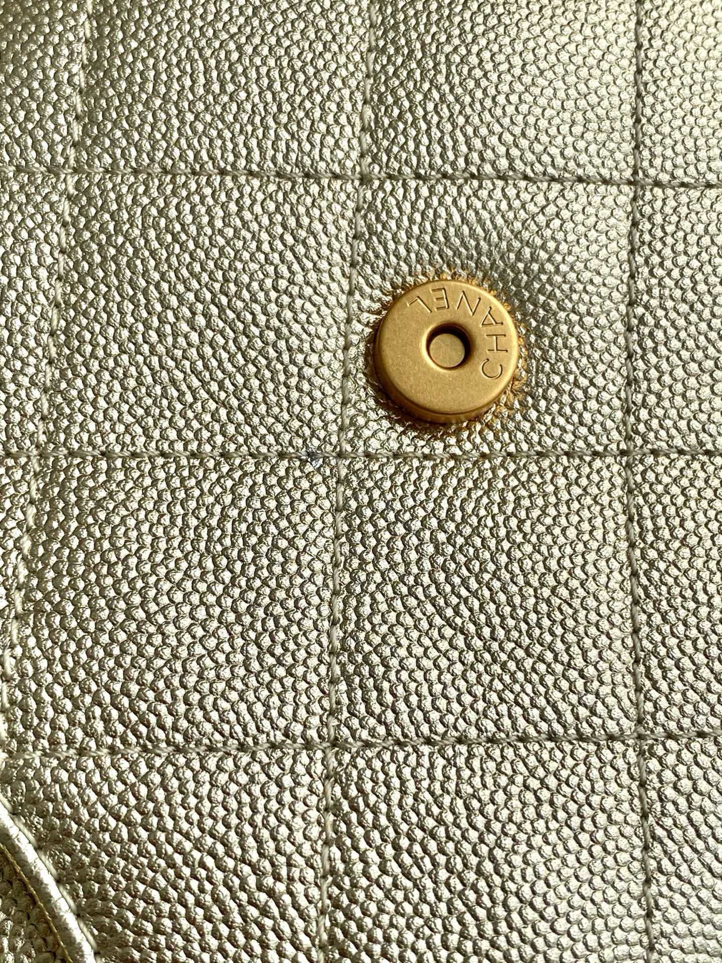 Large 25 Handbag