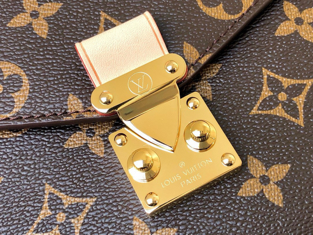Louis Vuitton Pochette Metis
