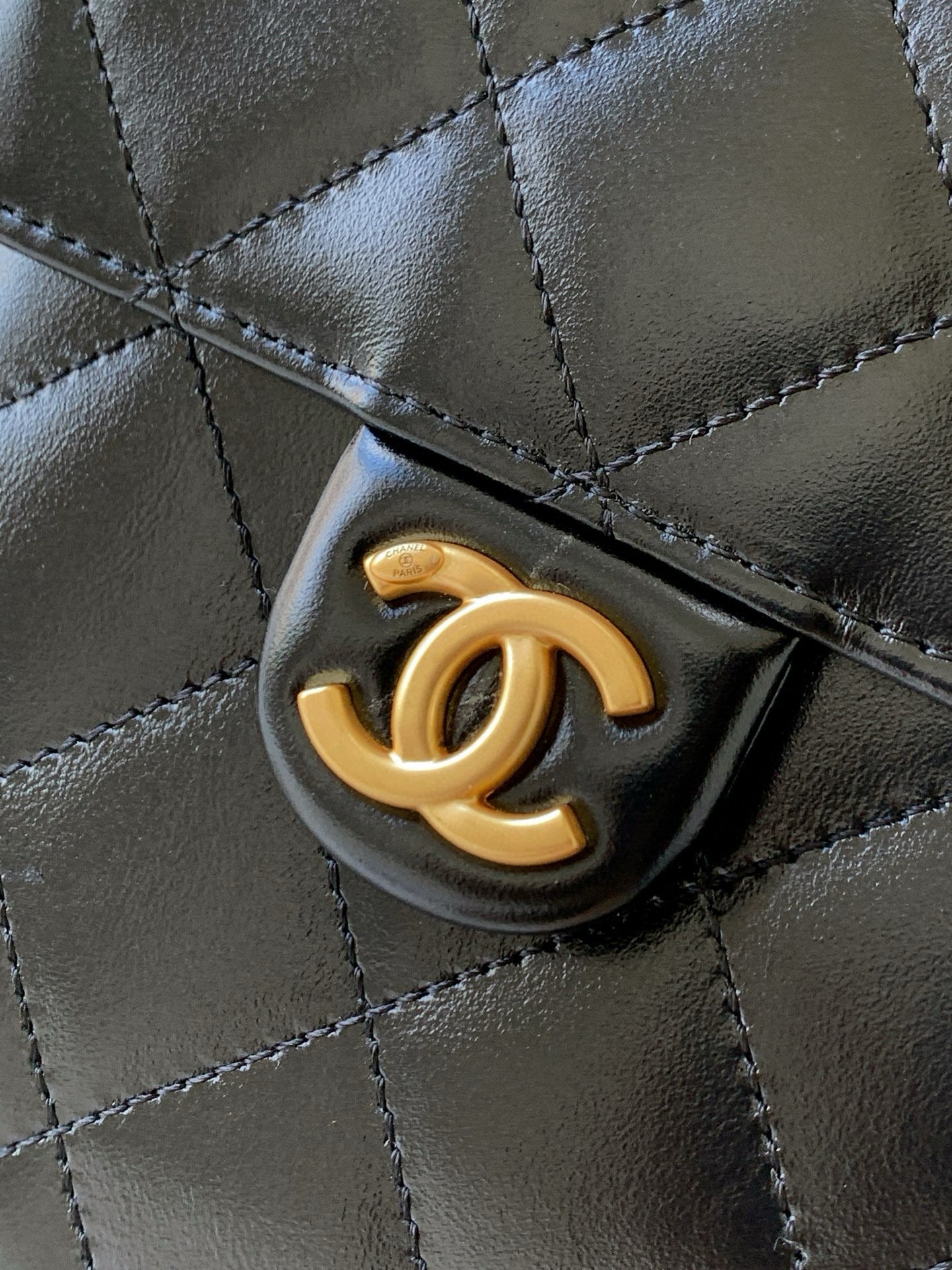 Large 25 Handbag