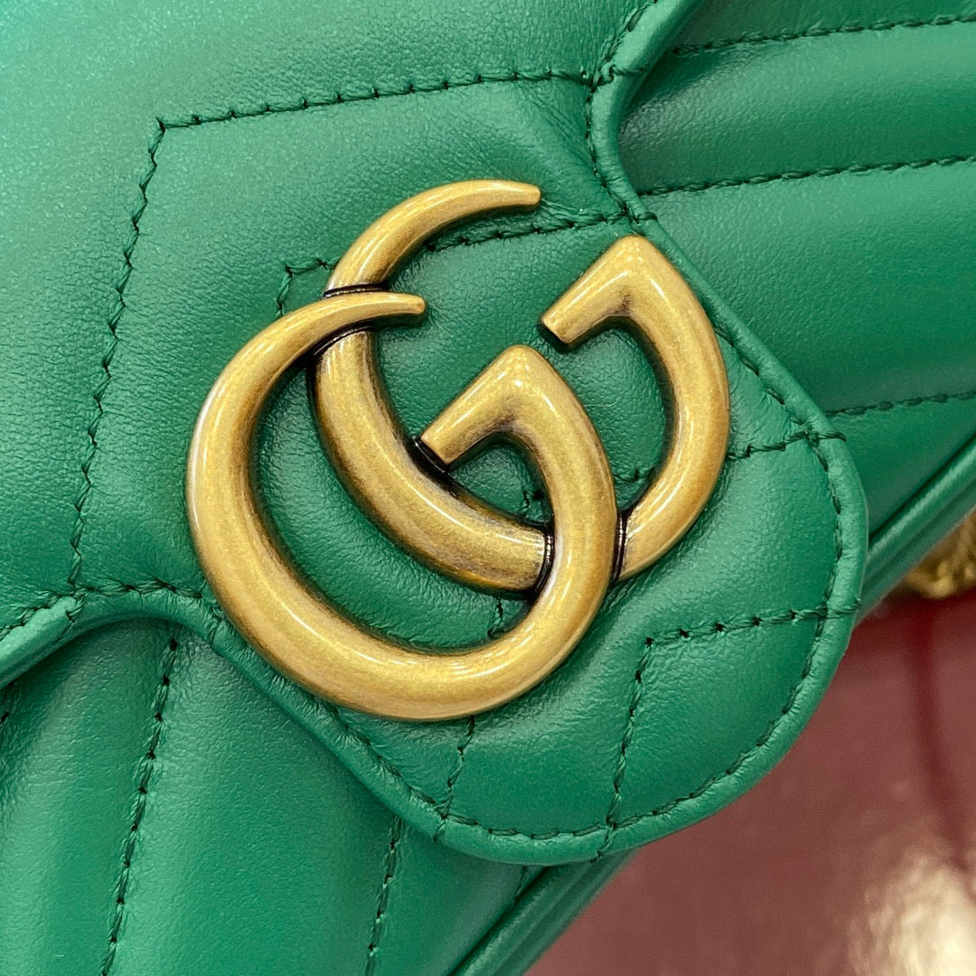 Gucci GG Marmont Super Mini
