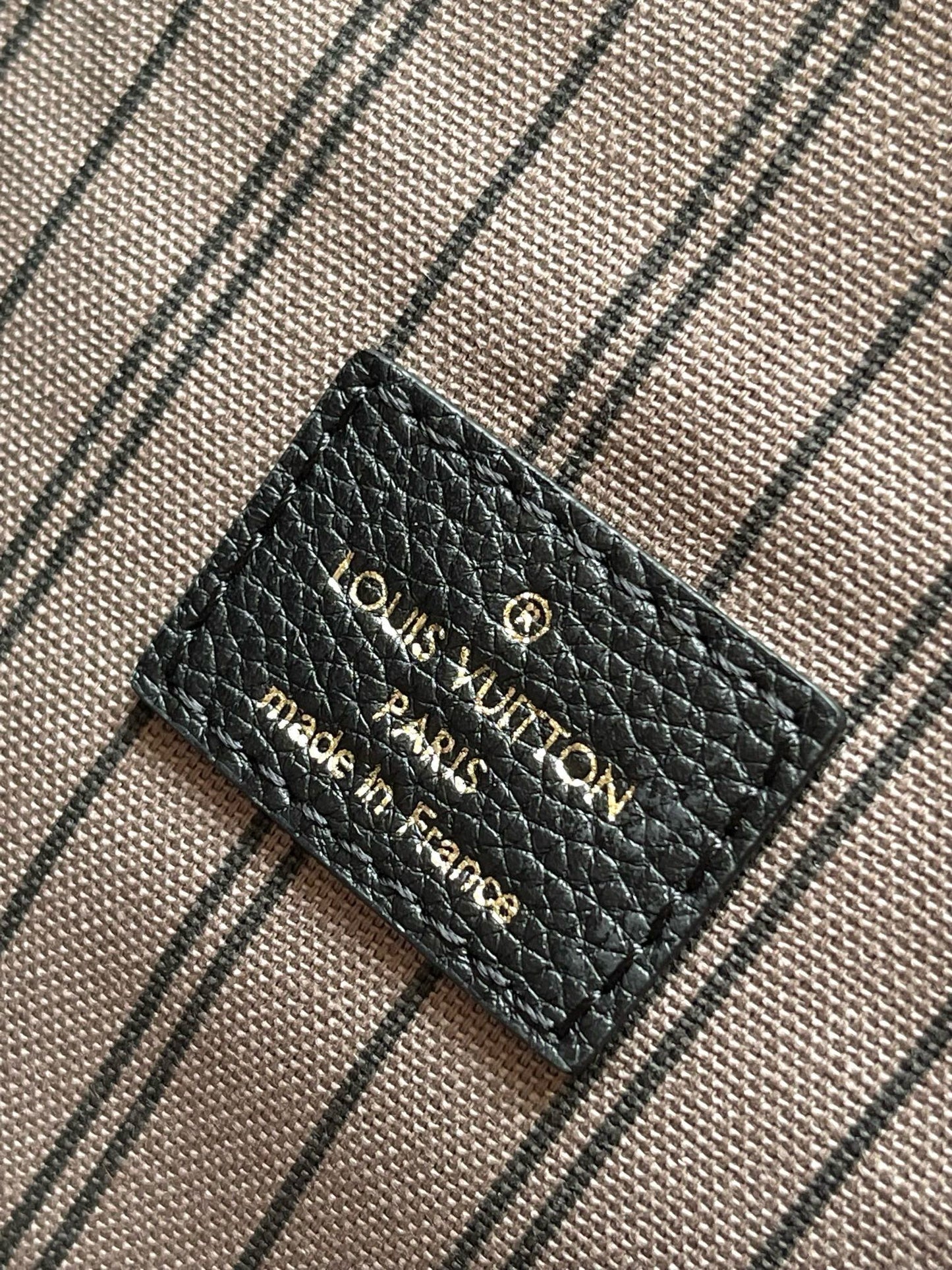 Louis Vuitton Pochette Metis